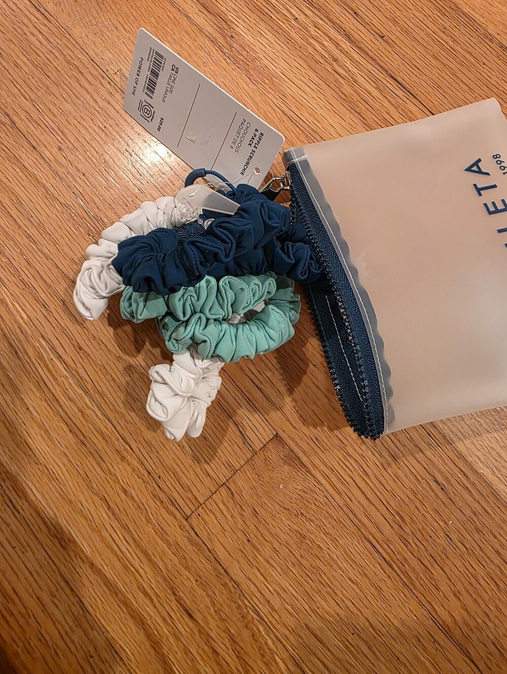 Athleta Ripple Scrunchie 6 Pack - Picture 3 of 3